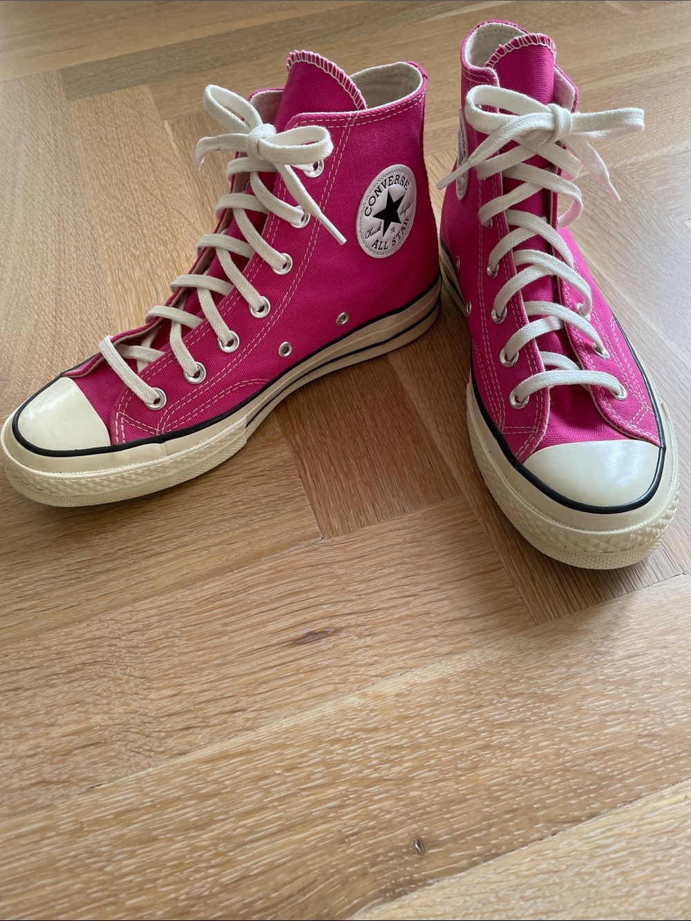 Converse Chuck 70 high top size Women’s 8 Men’s 6